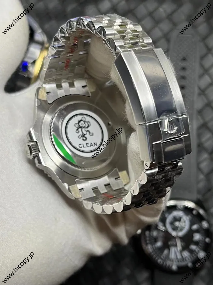 市場で最強のGMTバージョン、最高品質。CLEANファクトリーロレックスGMT 126710blnr