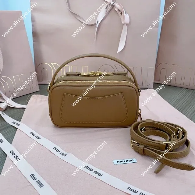 MIU MIU ミュウミュウ レザー ショルダーバッグ ブラウン（5BH229）