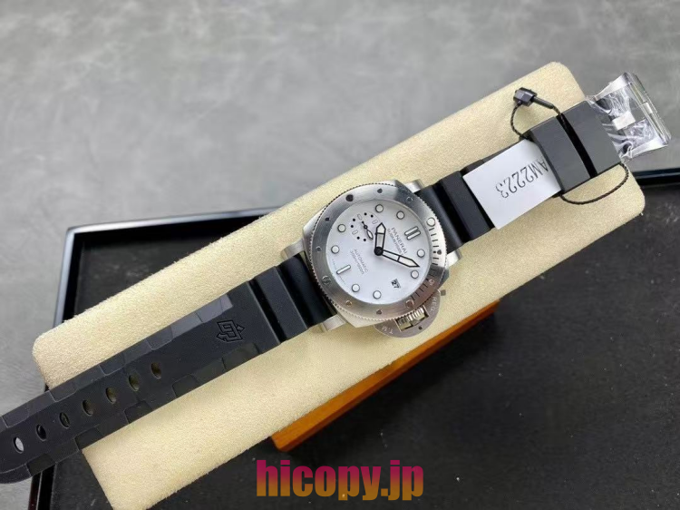 【VS工場出品】OFFICINE PANERAI パネライ サブマーシブルビアンコ 42MM PAM01223