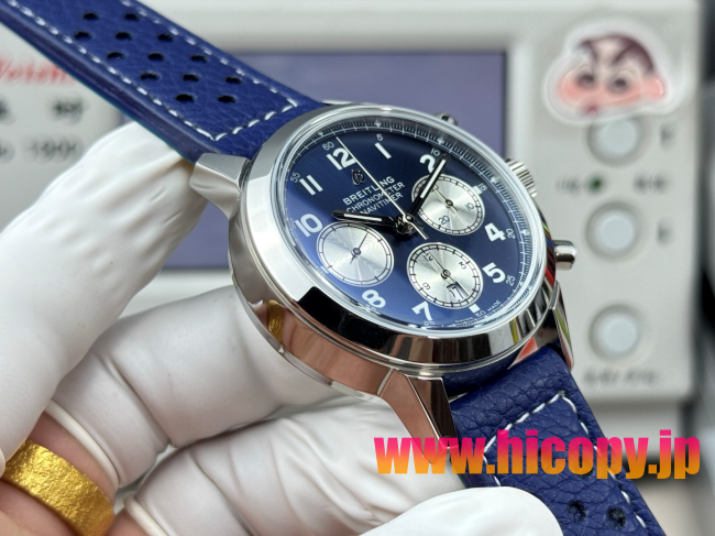 【新入荷】ブライティング ノヴィタイマー Ref. AB015212.BF26.743P.A20BA.1：ETA7750ムーブメント×ステンレスケース×ブルーダイヤル｜パイロット時計の伝統とモダンなスタイル
