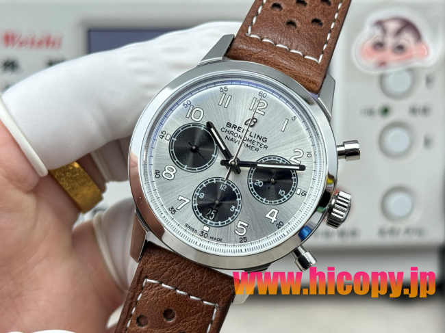 【新入荷】ブライティング ノヴィタイマー Ref. AB015212.BF26.743P.A20BA.1：ETA7750ムーブメント×ステンレスケース×シルバーダイヤル｜パイロット時計の伝統とモダンなスタイル