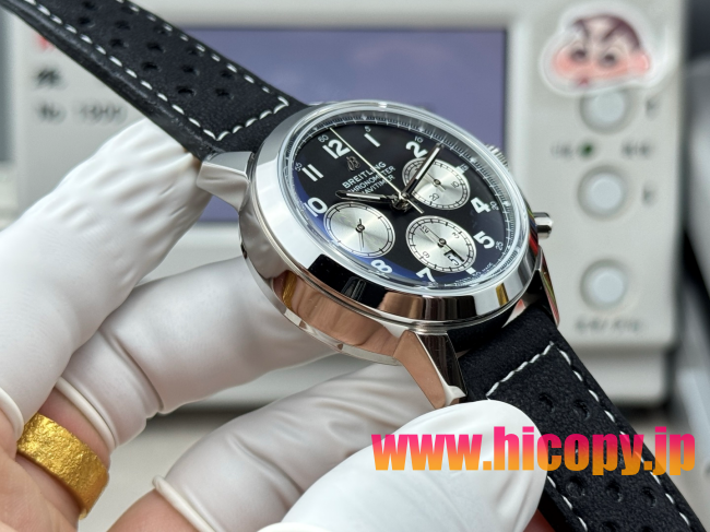 【新入荷】ブライティング ノヴィタイマー Ref. AB015212.BF26.743P.A20BA.1：ETA7750ムーブメント×ステンレスケース×ブラックダイヤル｜パイロット時計の伝統とモダンなスタイル