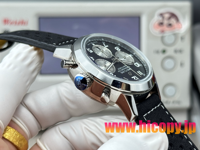【新入荷】ブライティング ノヴィタイマー Ref. AB015212.BF26.743P.A20BA.1：ETA7750ムーブメント×ステンレスケース×ブラックダイヤル｜パイロット時計の伝統とモダンなスタイル