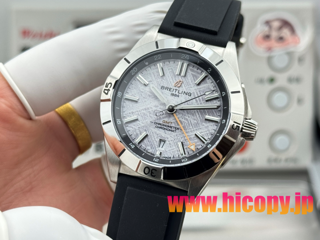【新入荷】ブライティング クロナマット オートマチック GMT Ref. A32398101M1A1：ETA2836-2ムーブメント×ステンレスケース×スモークダイヤル｜GMT機能搭載の現代的なパイロット時計