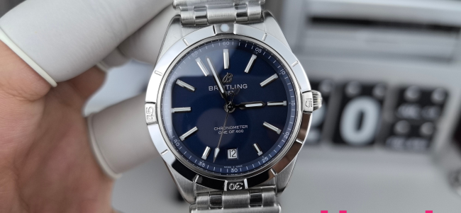 【新入荷】ブライティング クロナマット オートマチック GMT Ref. A32398101M1A1：ETA2836-2ムーブメント×ステンレスケース×ブルーダイヤル｜GMT機能搭載の現代的なパイロット時計