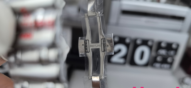 【新入荷】ブライティング クロナマット オートマチック GMT Ref. A32398101M1A1：ETA2836-2ムーブメント×ステンレスケース×ブルーダイヤル｜GMT機能搭載の現代的なパイロット時計