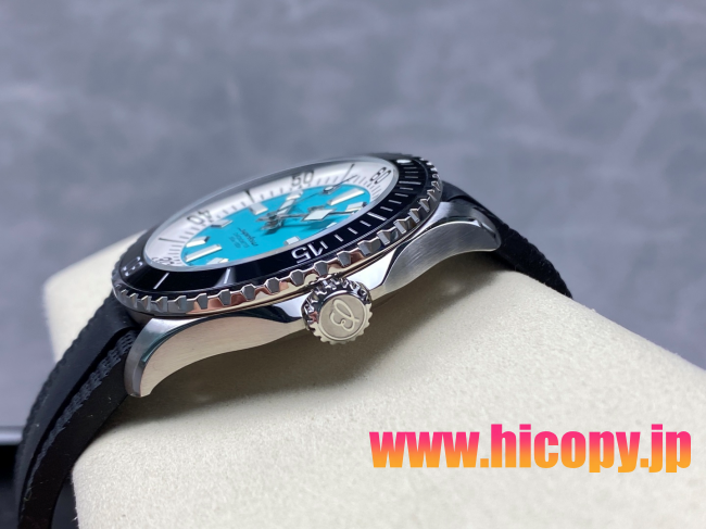 【最高級】ブライティング(BREITLING) スーパーオーシャン Ref.A1736042/B1A1：高輝度セラミックベゼル×鮮やかな青文字盤×ステンレススチール＆ラバーベルト｜300m防水?Top級ムーブメント搭載