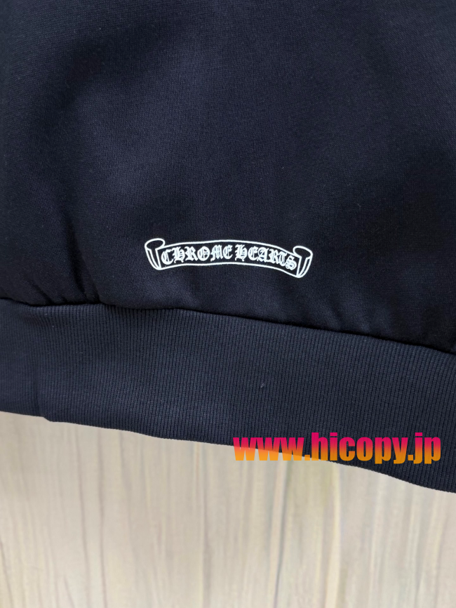 【Chrome Hearts x Deadly Doll】クロムハーツ デッドリー?ドール コラボ ジップパーカー ブラック 420g裏起毛 ピンククロス＆定規プリント  稀少VIP限定
