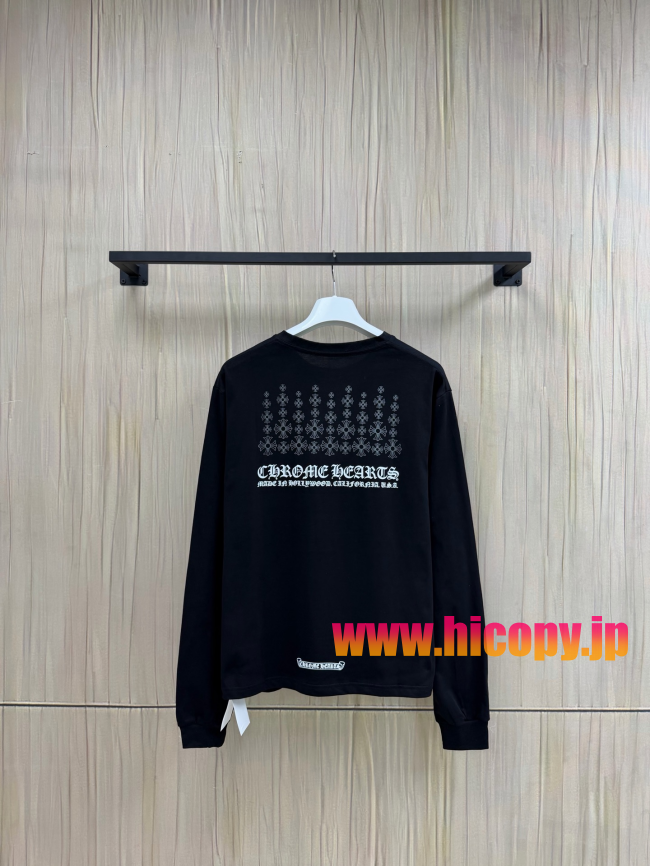 【Chrome Hearts】クロムハーツ ポケットロゴ刺繍 ロングスリーブTシャツ ブラック ゴシックフォント 袖口クロス刺繍 定番アイテム