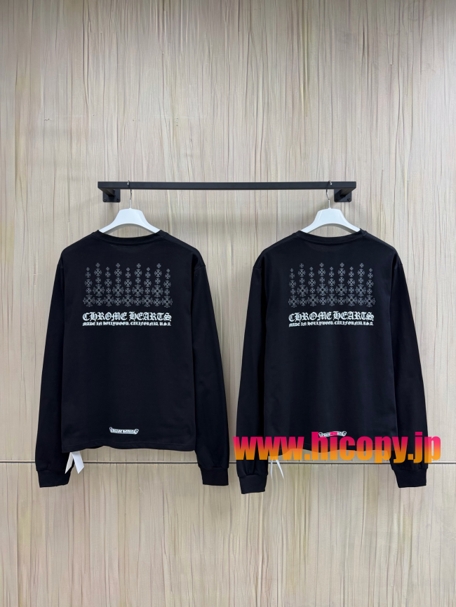【Chrome Hearts】クロムハーツ ポケットロゴ刺繍 ロングスリーブTシャツ ブラック ゴシックフォント 袖口クロス刺繍 定番アイテム
