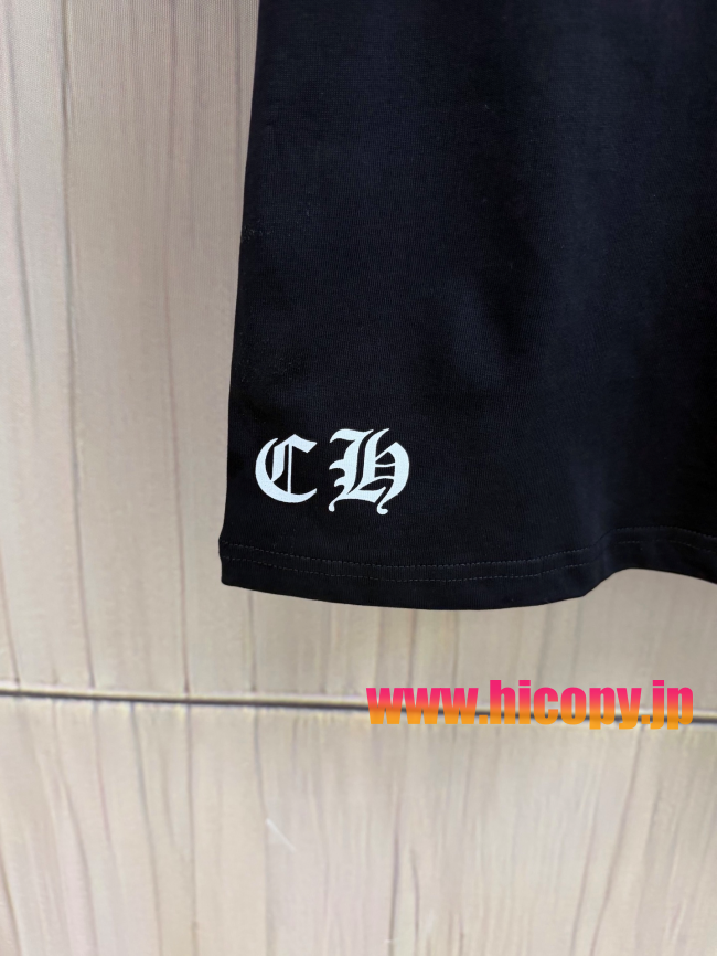 【Chrome Hearts】クロムハーツ ポケットロゴ刺繍 ロングスリーブTシャツ ブラック ゴシックフォント 袖口クロス刺繍 定番アイテム