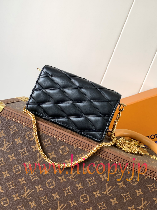 ルイ?ヴィトン Louis Vuitton M13139 Wallet On Chain Go-14 ブラック キルティングラムレザー L ツイストロック チェーンショルダーバッグ
