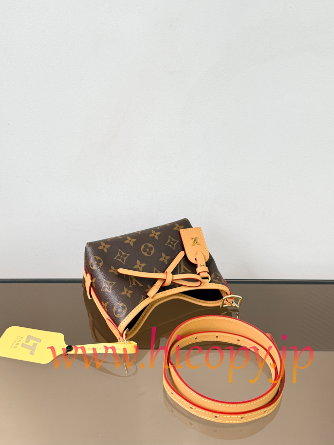 ルイ?ヴィトン Louis Vuitton Nano Carryall M2A711 モノグラム ミニショルダーバッグ