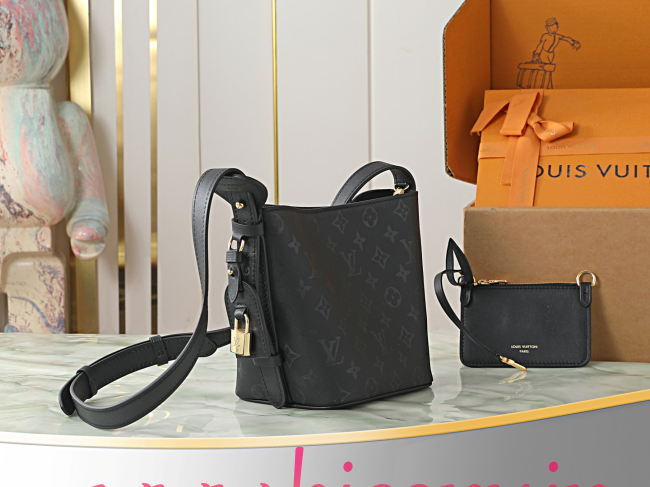 ルイ?ヴィトン Louis Vuitton All In BB M3A156 モノグラムインク ブラックシルクプリント バケットバッグ