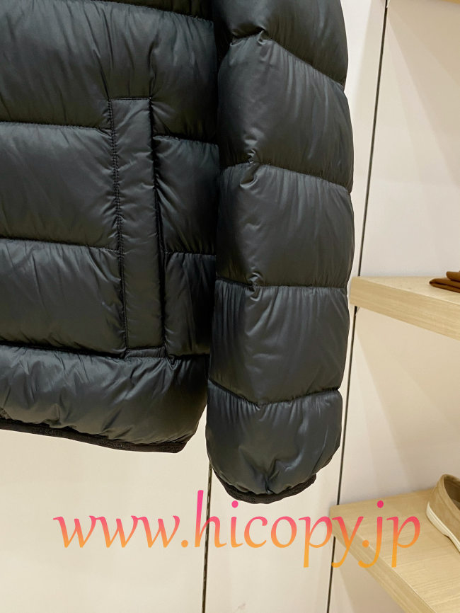 Moncler Rodez スタンドカラー ダウンジャケット メンズ 2026 新作 ブラック hicopymn001