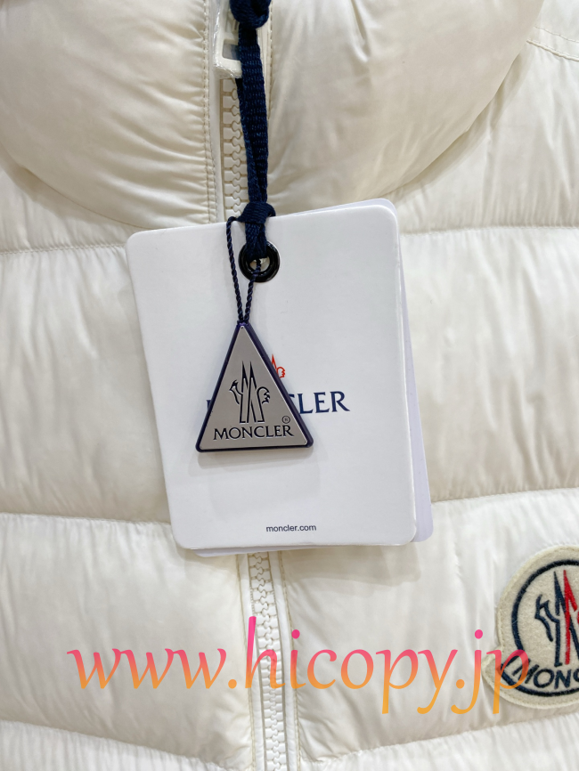 2026 秋冬新作 Moncler Contrin メンズ ダウンベスト ホワイト hicopymn004