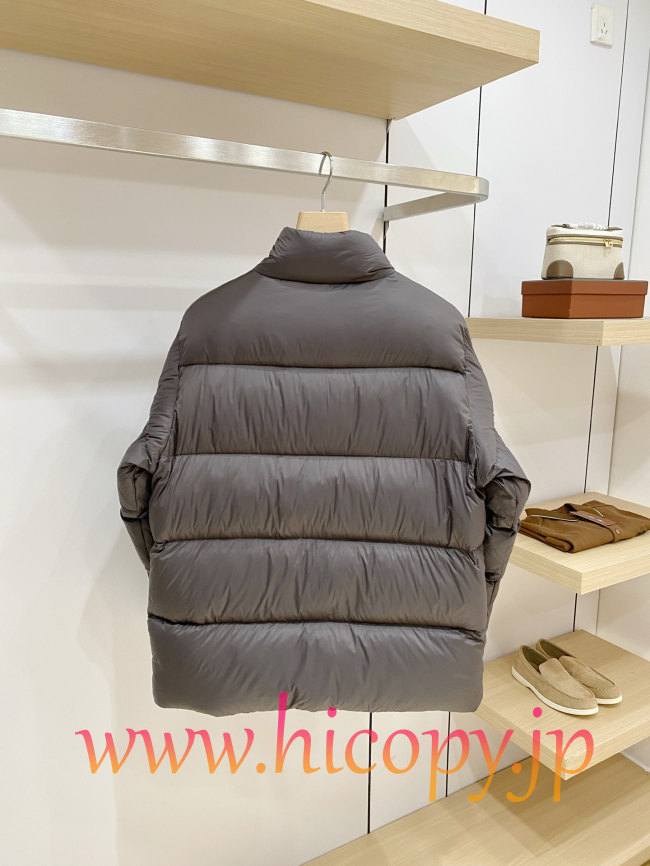 モンクレール Moncler 2026 秋冬新作 Tran ブラックラベルワッペン ハイネックダウンジャケット コーヒーブラウン 男女兼用 hicopymn008