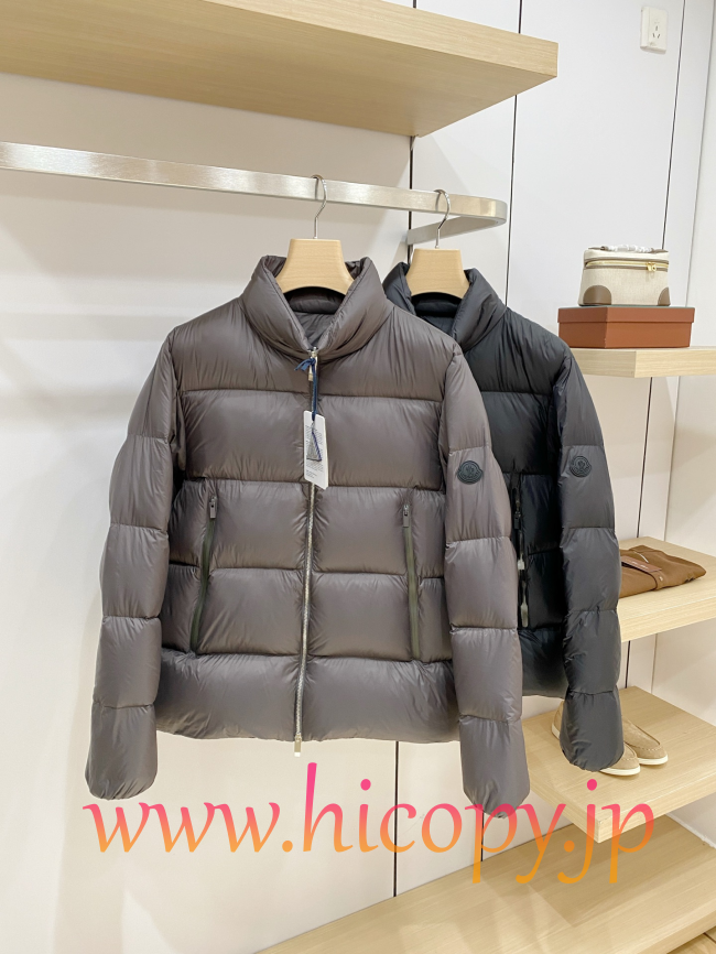 モンクレール Moncler 2026 秋冬新作 Tran ブラックラベルワッペン ハイネックダウンジャケット コーヒーブラウン 男女兼用 hicopymn008
