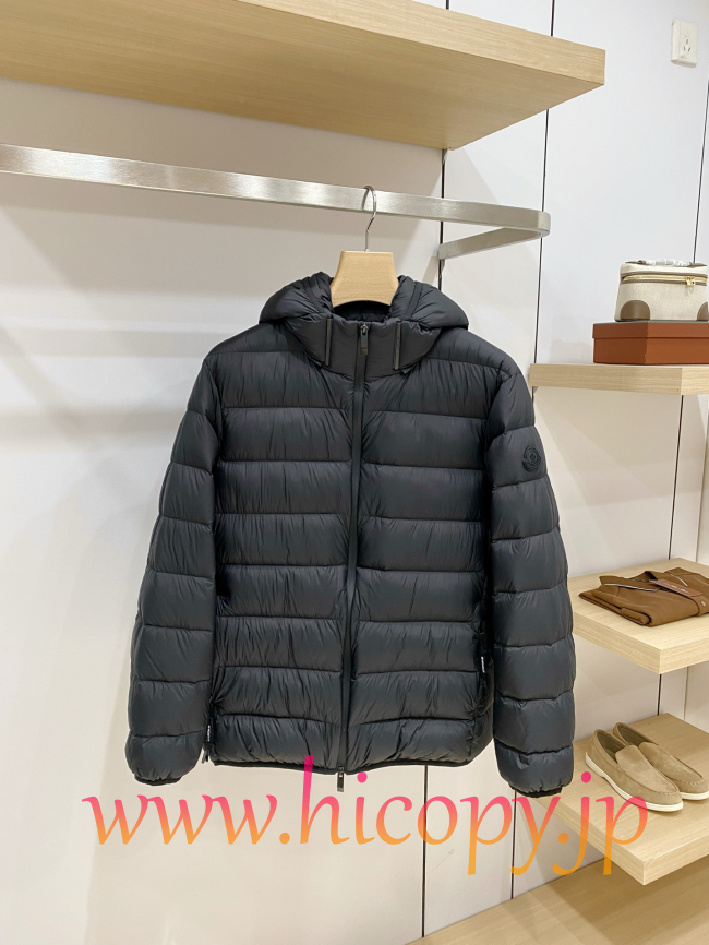 モンクレール Moncler 2026 新作 軽量ダウンジャケット フード付き ブラック 男女兼用 hicopymn009