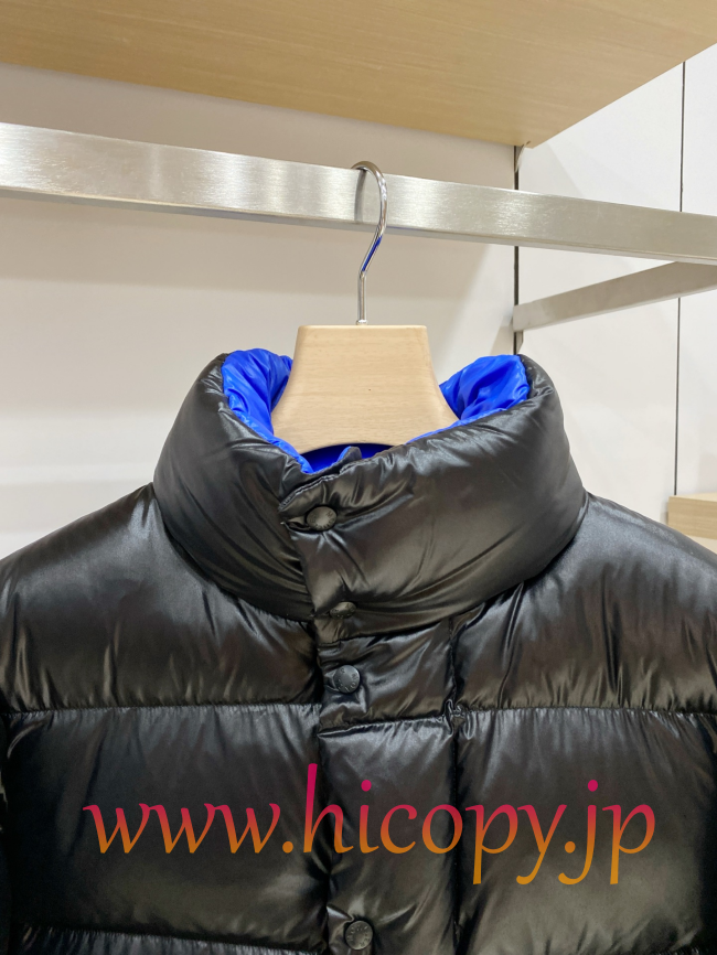 モンクレール Moncler 2026 秋冬新作 Dervox ハイネックダウンジャケット ブルーインナー ブラック 男女兼用