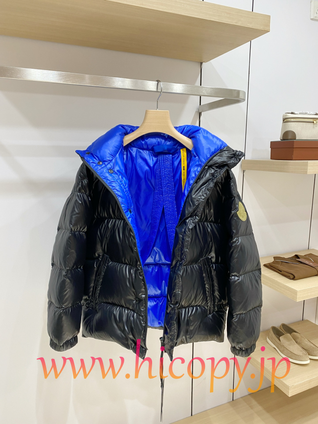 モンクレール Moncler 2026 秋冬新作 Dervox ハイネックダウンジャケット ブルーインナー ブラック 男女兼用