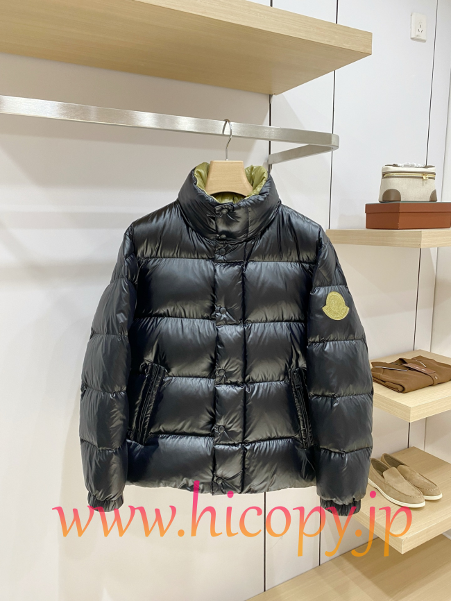 モンクレール Moncler 2026 秋冬新作 Dervox ハイネックダウンジャケット グリーンインナー 男女兼用 hicopymn012