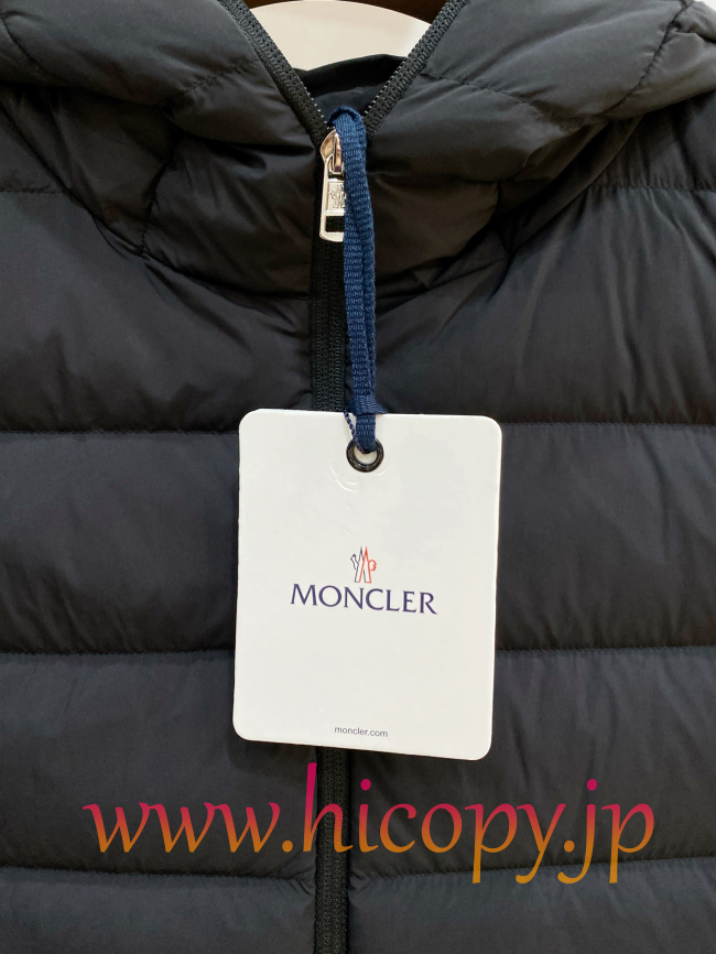 モンクレール Moncler 2026 秋冬新作 Baudinet 薄手マットフード付きダウンジャケット ブラック 男女兼用 hicopymn013