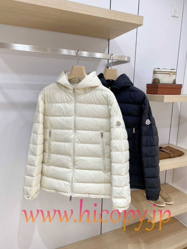 モンクレール Moncler 2026 秋冬新作 Baudinet 薄手マットフード付きダウンジャケット ホワイト 男女兼用 hicopymn014