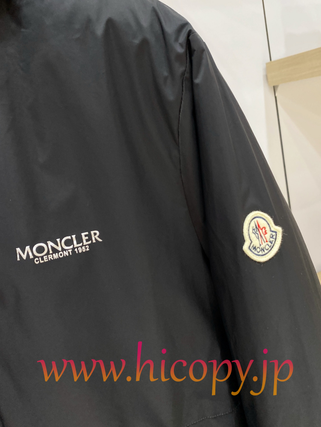 モンクレール Moncler 2026 新作 薄手フード付きダウンジャケット ブラック 男女兼用 hicopymn018