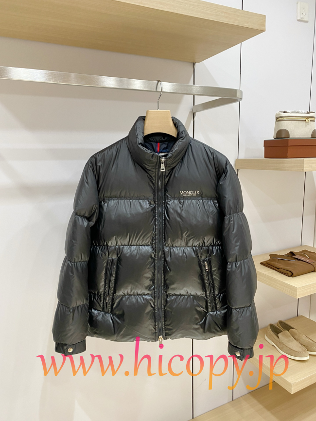 モンクレール Moncler 2026 新作 ハイネックダウンジャケット ブラック 男女兼用 hicopymn019