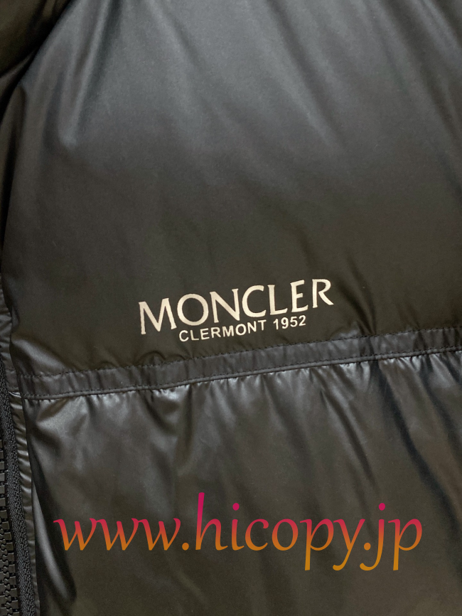 モンクレール Moncler 2026 新作 ハイネックダウンジャケット ブラック 男女兼用 hicopymn019