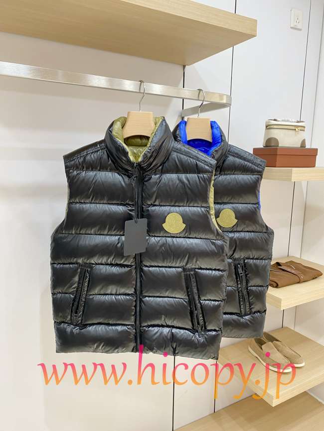 モンクレール Moncler 2026 秋冬 Dervox ハイネックダウンベスト ブラック（内側グリーン）男女兼用 hicopymn021