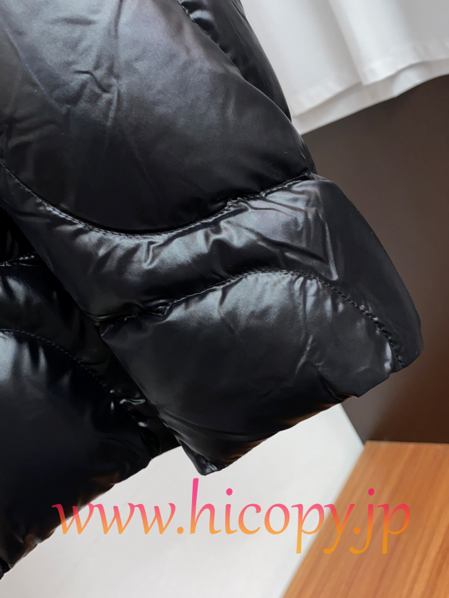 モンクレール Moncler 2026 秋冬新作 ハイネックダウンジャケット ブラック 男女兼用 hicopymn022