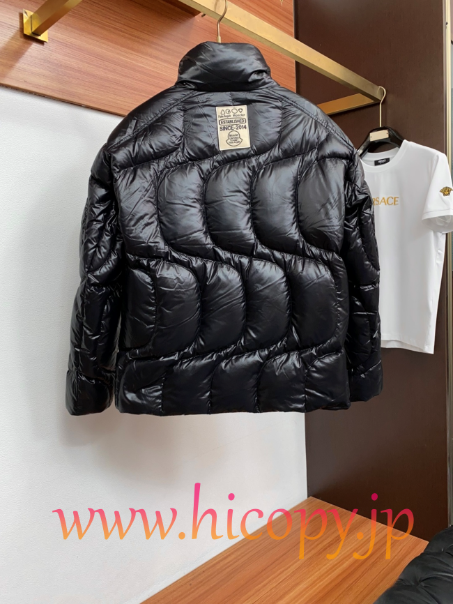 モンクレール Moncler 2026 秋冬新作 ハイネックダウンジャケット ブラック 男女兼用 hicopymn022