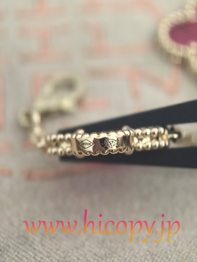 【Van Cleef & Arpels】ヴァンクリーフ＆アーペル アルハンブラ 5モティーフ ブレスレット バブルピンク ガラスカルセドニー ゴールド 新P1対版級