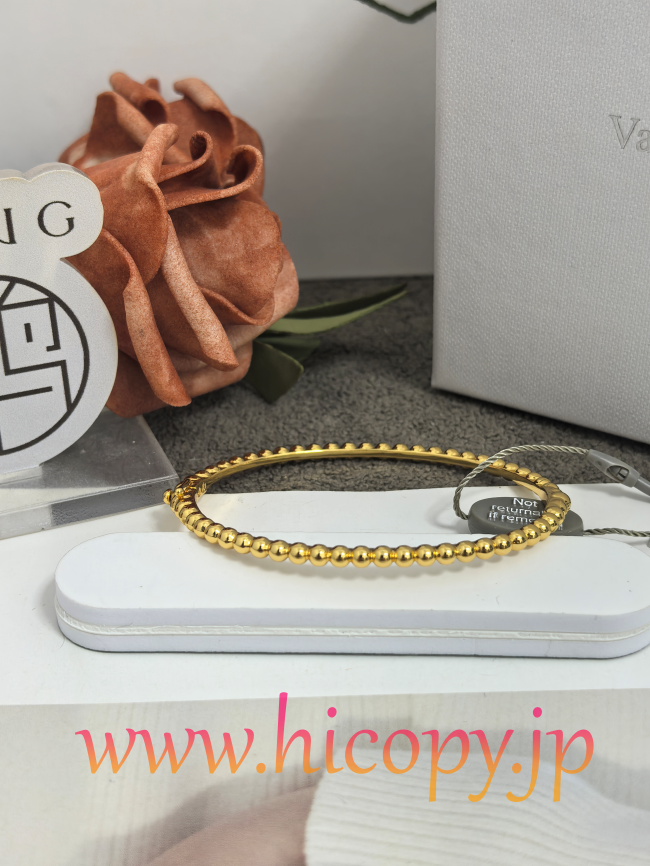 【Van Cleef & Arpels】ヴァンクリーフ＆アーペル Perlée（ペルレ） ラウンドビーズ バングル ゴールド 升级款（アップグレード版）