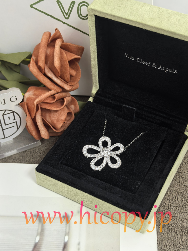【Van Cleef & Arpels】ヴァンクリーフ＆アーペル フラワー ネックレス フルダイヤモンド V金?プラチナメッキ 升级款（高版本）