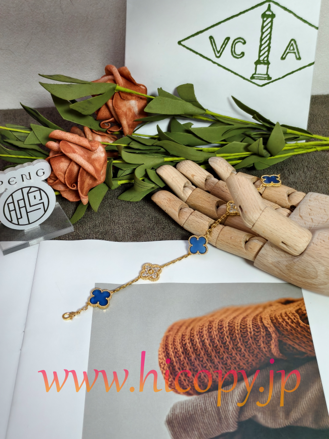 【Van Cleef & Arpels】ヴァンクリーフ＆アーペル アルハンブラ 5モティーフ ブレスレット ブルーカルセドニー＆ダイヤモンド ゴールド 対版貨