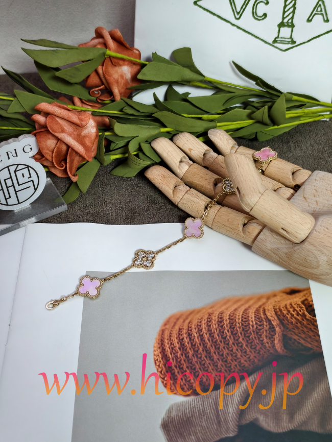 【Van Cleef & Arpels】ヴァンクリーフ＆アーペル アルハンブラ 5モティーフ ブレスレット 藍玉髄（ブルーカルセドニー）＆ダイヤモンド イエローゴールド