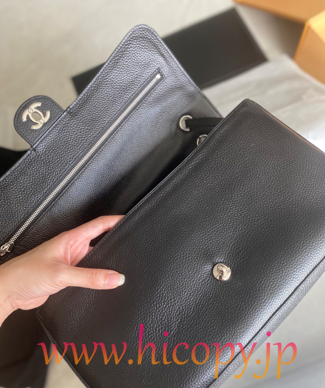 【CHANEL】シャネル 26S フラップバッグ ブラック キャビアスキン シルバー金具 エアポートスタイル 通勤通学 (公式型番: AS6231B20827U1536)