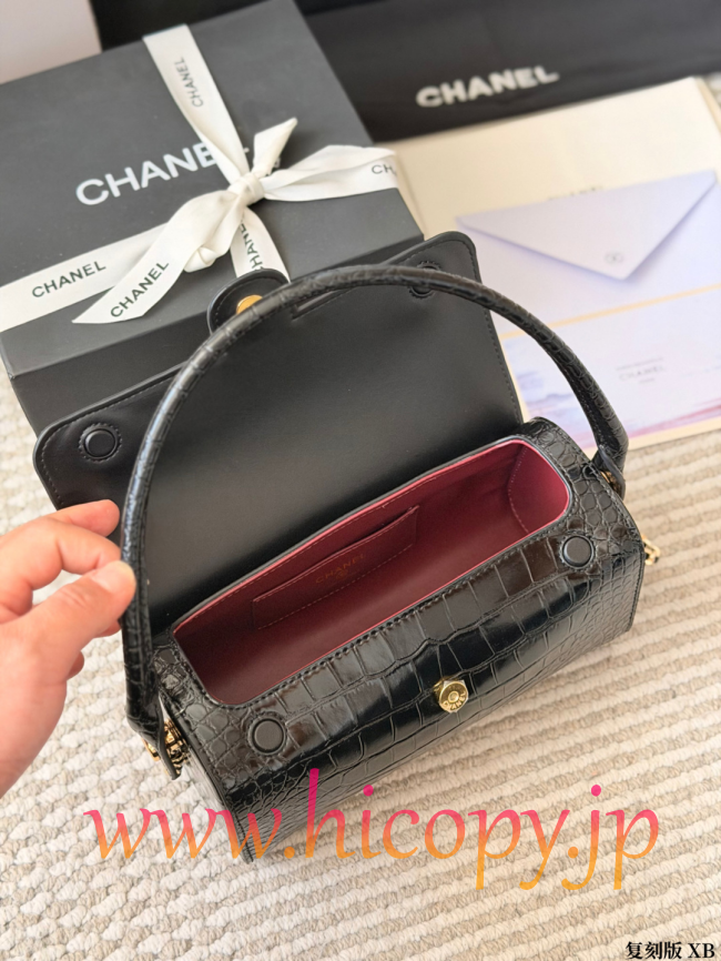【CHANEL】シャネル 26A クロコ型押し ボウリング バッグ ブラック ゴールド金具 チェーンストラップ (公式型番: AS2312B04900C3947)