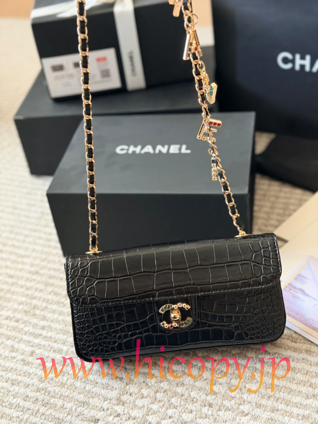 【CHANEL】シャネル タイムレス クラシック フラップ バッグ ブラック クロコ型押し ゴールド チャームチェーン (公式型番: AS2211B04900C3947)