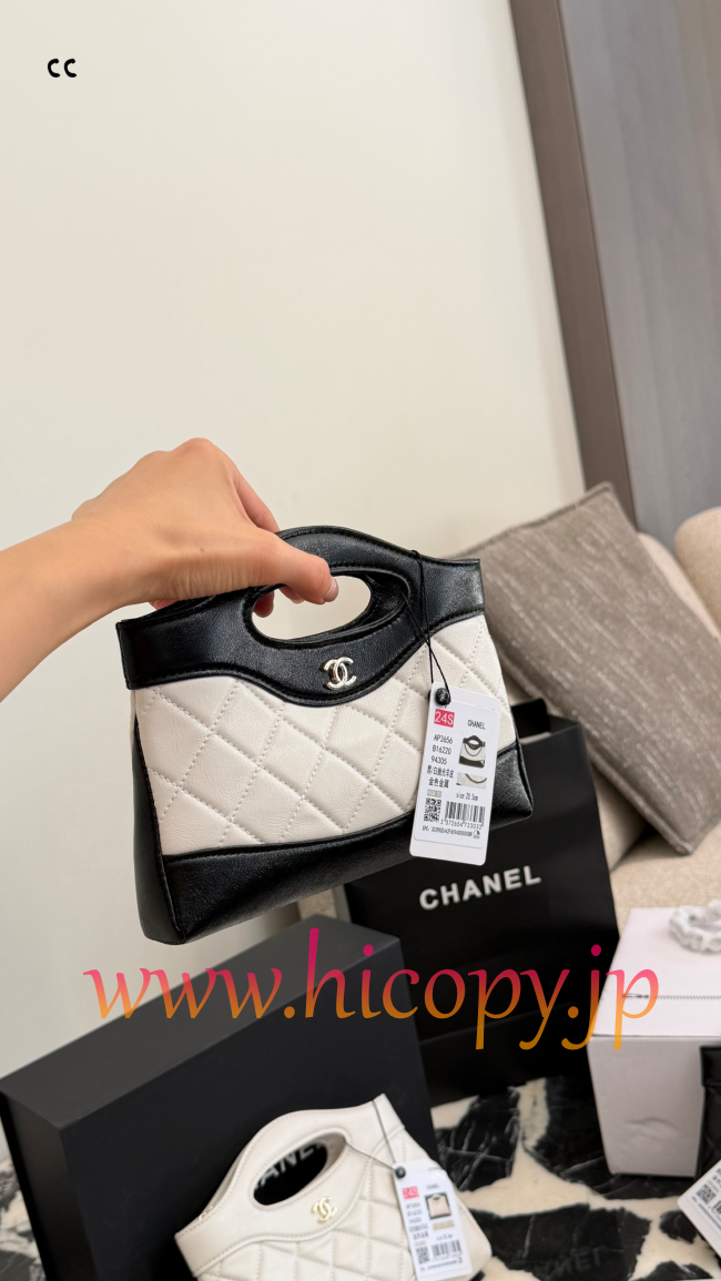 【CHANEL】シャネル 31 バッグ ミニ ドーリー ショルダーバッグ 4色展開 ゴールド金具 チェーンストラップ (公式型番: AS1912B04900CXXXX)