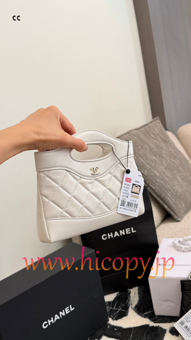 【CHANEL】シャネル 31 バッグ ミニ ドーリー ショルダーバッグ 4色展開 ゴールド金具 チェーンストラップ (公式型番: AS1912B04900CXXXX)