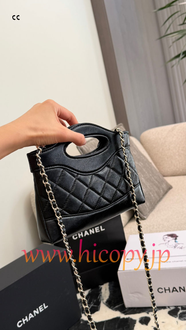 【CHANEL】シャネル 31 バッグ ミニ ドーリー ショルダーバッグ 4色展開 ゴールド金具 チェーンストラップ (公式型番: AS1912B04900CXXXX)