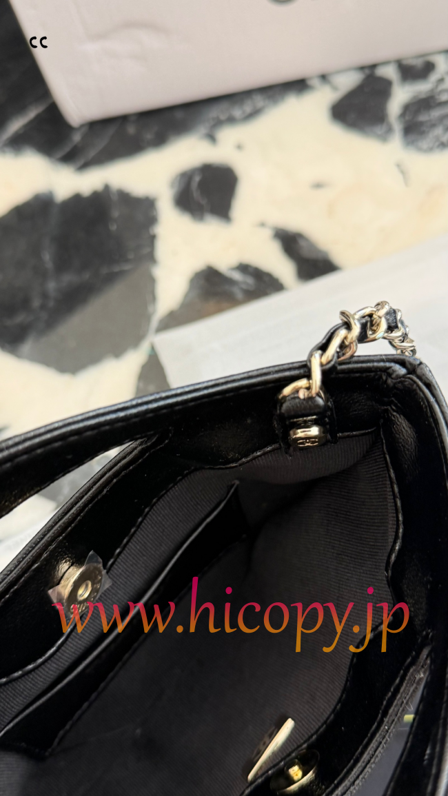 【CHANEL】シャネル 31 バッグ ミニ ドーリー ショルダーバッグ 4色展開 ゴールド金具 チェーンストラップ (公式型番: AS1912B04900CXXXX)