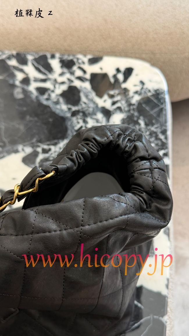 【CHANEL】シャネル 26B ビッグ ダブルC トートバッグ ブラック ヌメ革 ゴールド金具 チェーンストラップ (公式型番: AS4012B04900C3947)