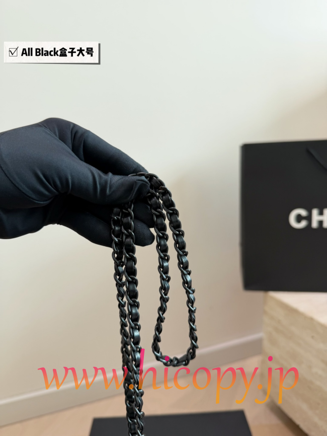 【CHANEL】シャネル ヴァニティ ケース ラージ オールブラック トーンオンブラック キルティング レザー ハンドバッグ (公式型番: AS1710B04900C3947)