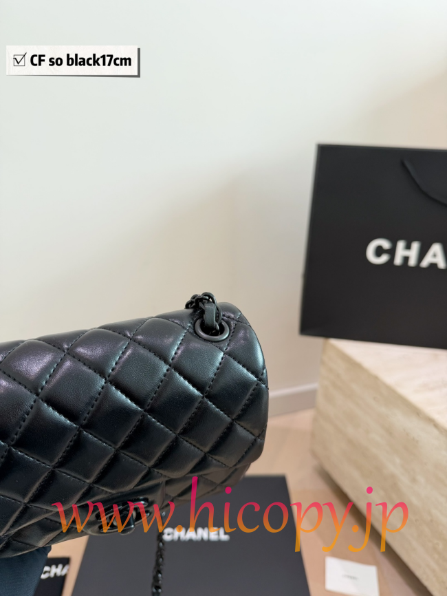 【CHANEL】シャネル クラシック フラップ ミニ ソーブラック ゴールドボール チェーン ショルダーバッグ (公式型番: AS1712B04900C3947)
