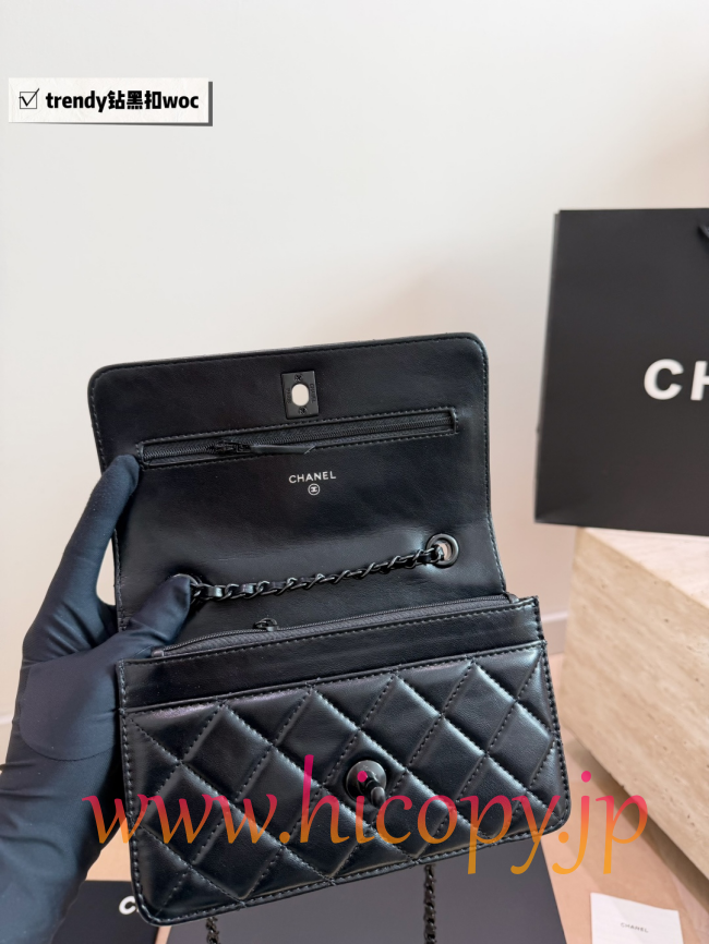【CHANEL】シャネル ウォレット オン チェーン (WOC) ソーブラック ブラッククリスタル留め キルティング レザー ショルダーバッグ (公式型番: AS1911B04900C3947)